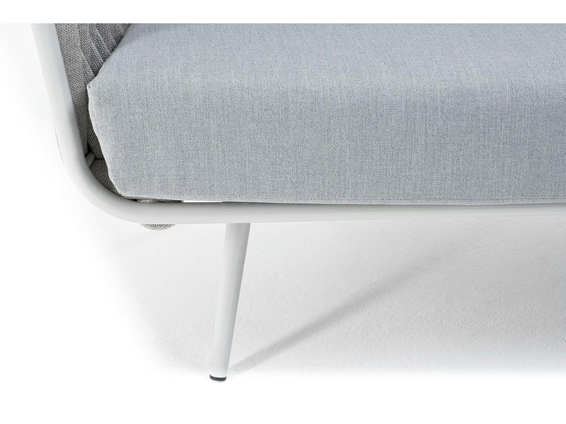 Монако диван 2-местный плетеный из роупа, каркас алюминий светло-серый (RAL7035) шагрень, роуп светло-серый 40 мм, ткань светло-серая