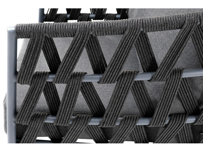 Диего кресло плетеное из роупа, каркас алюминий темно-серый (RAL7024) шагрень, роуп темно-серый круглый, ткань темно-серая 019