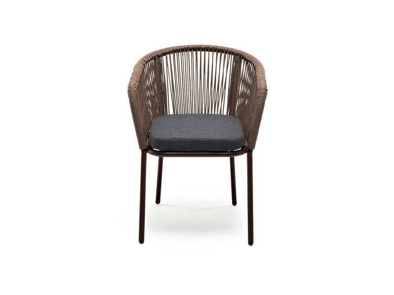 Марсель стул плетеный из роупа, каркас алюминий коричневый (RAL8016) шагрень, роуп коричневый круглый, ткань темно-серая 019