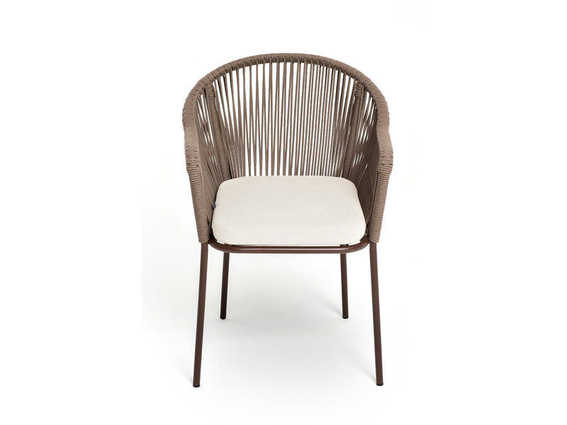 Лион стул плетеный из роупа, каркас из стали коричневый (RAL8016) муар, роуп коричневый круглый, ткань бежевая
