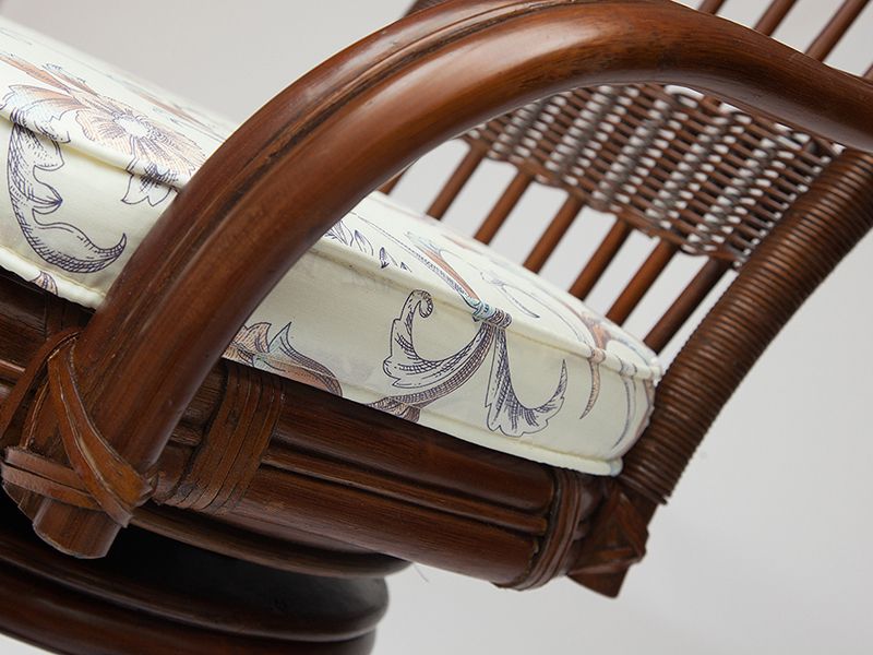 барный стул из натурального ротанга Андреа - античный орех